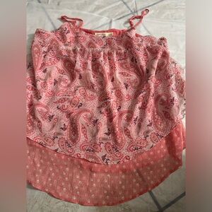 Women’s pink pattern blouse